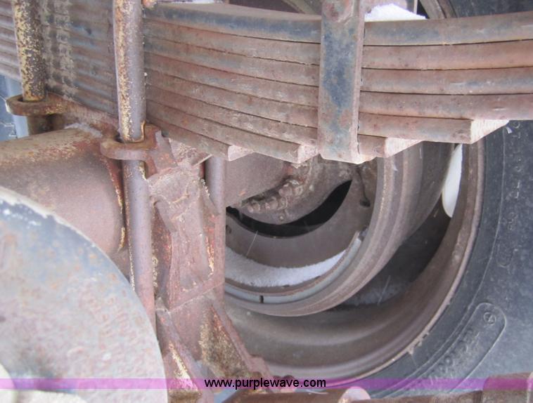 image for item 2984 1962 Standard Steel Works tanker trailer