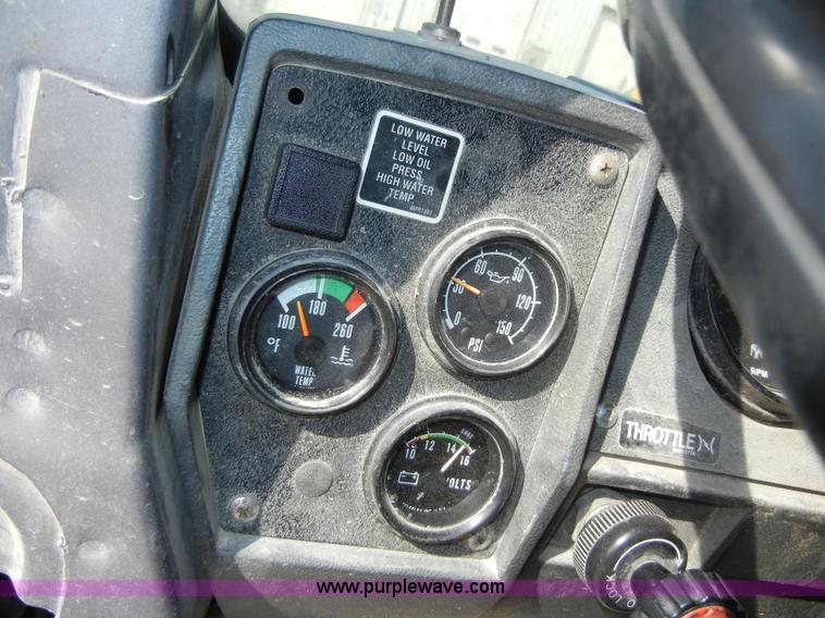 image for item 5151 1995 Mack RD690S cement mixer truck