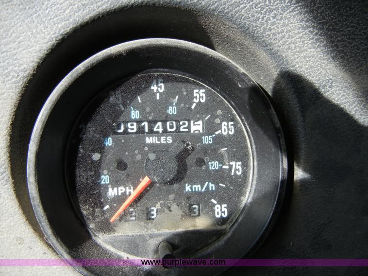 image for item 5151 1995 Mack RD690S cement mixer truck