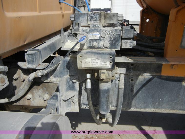 image for item 5151 1995 Mack RD690S cement mixer truck