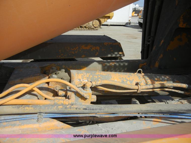 image for item 5151 1995 Mack RD690S cement mixer truck