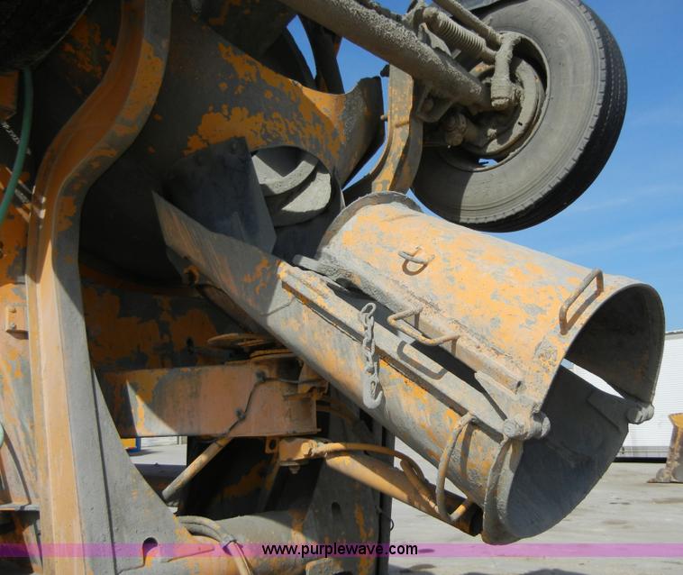 image for item 5151 1995 Mack RD690S cement mixer truck