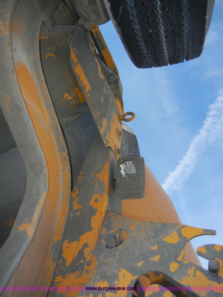 image for item 5151 1995 Mack RD690S cement mixer truck