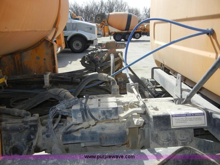 image for item 5151 1995 Mack RD690S cement mixer truck