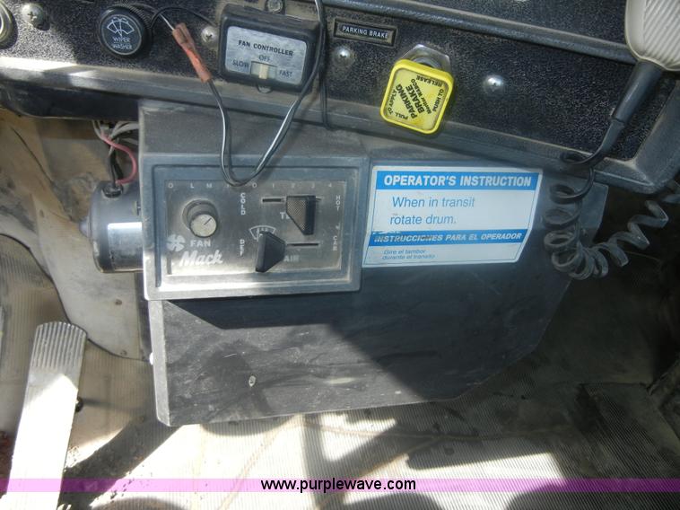 image for item 5152 1995 Mack RD690S cement mixer truck