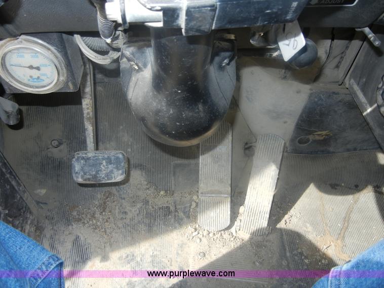 image for item 5152 1995 Mack RD690S cement mixer truck