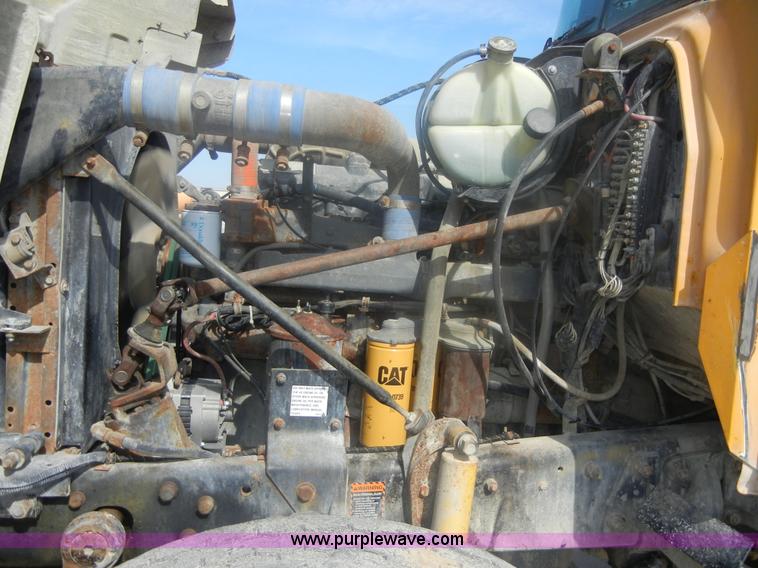 image for item 5152 1995 Mack RD690S cement mixer truck