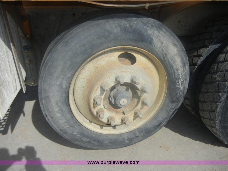 image for item 5152 1995 Mack RD690S cement mixer truck