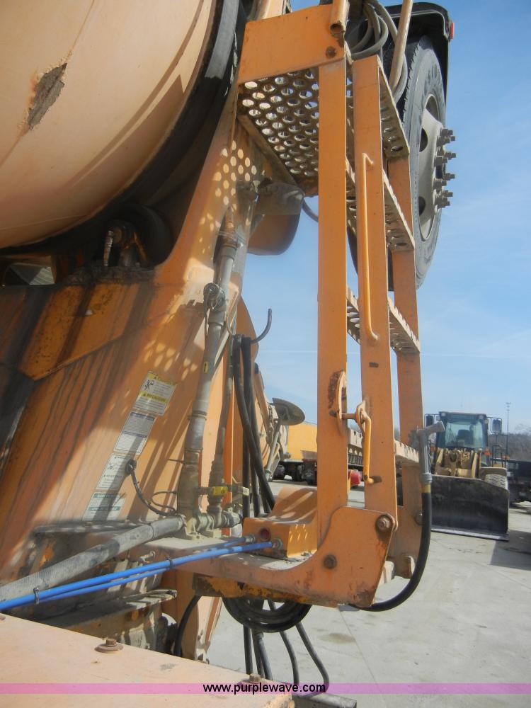 image for item 5152 1995 Mack RD690S cement mixer truck