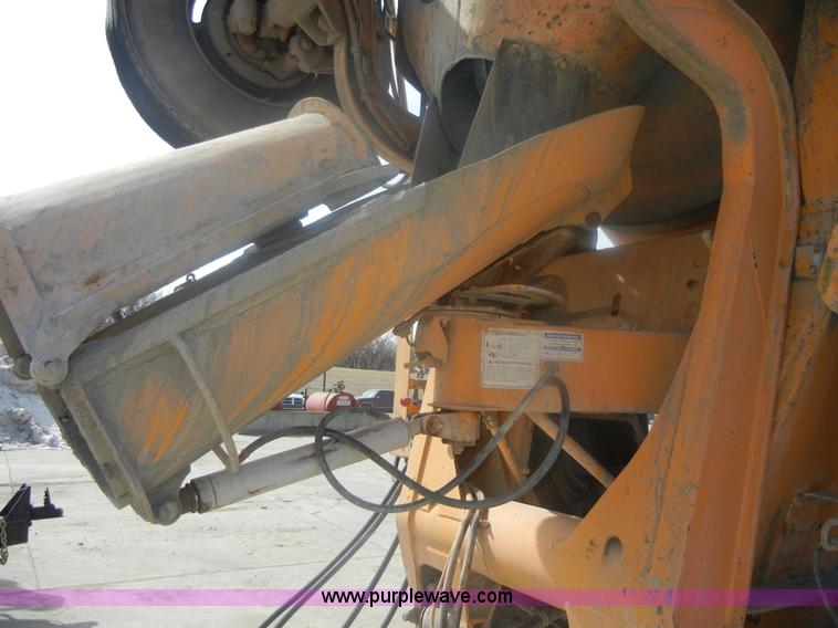 image for item 5152 1995 Mack RD690S cement mixer truck