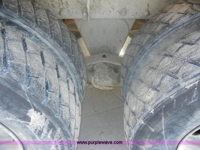 image for item 5152 1995 Mack RD690S cement mixer truck