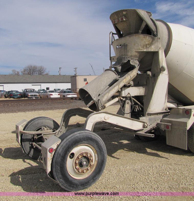 image for item 5170 1993 Ford LT8000 cement mixer truck