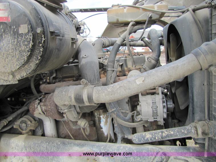 image for item 5170 1993 Ford LT8000 cement mixer truck