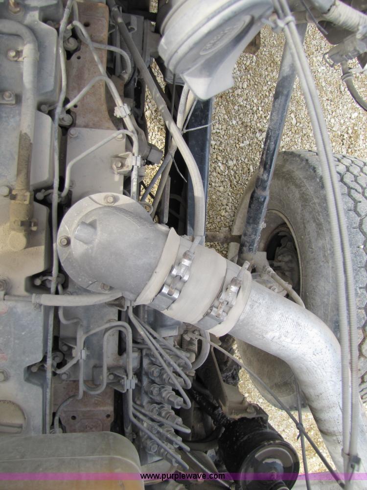 image for item 5170 1993 Ford LT8000 cement mixer truck