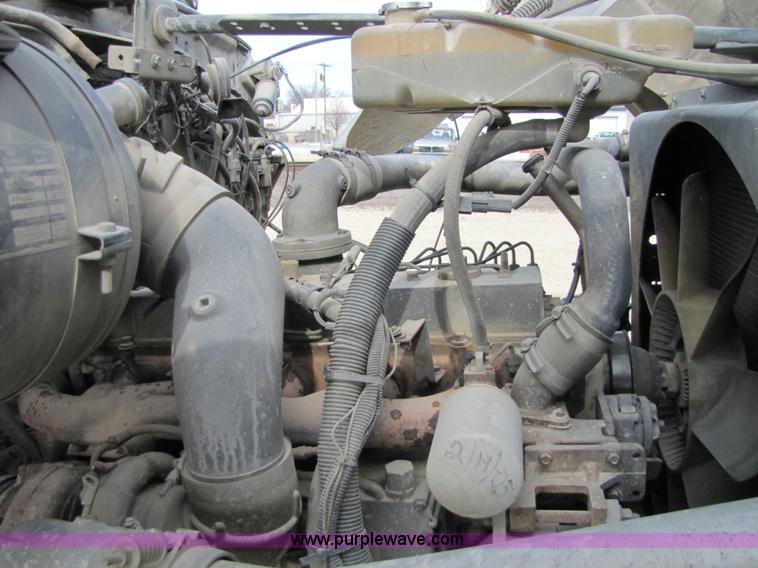 image for item 5170 1993 Ford LT8000 cement mixer truck