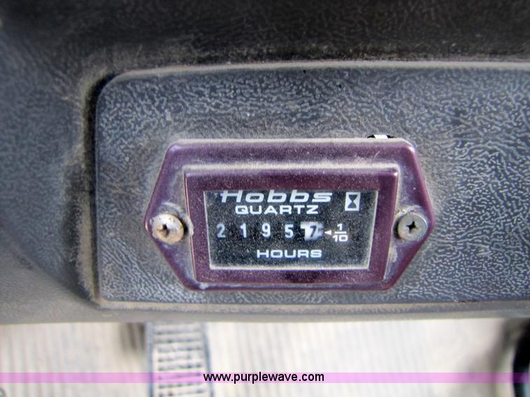 image for item 5170 1993 Ford LT8000 cement mixer truck