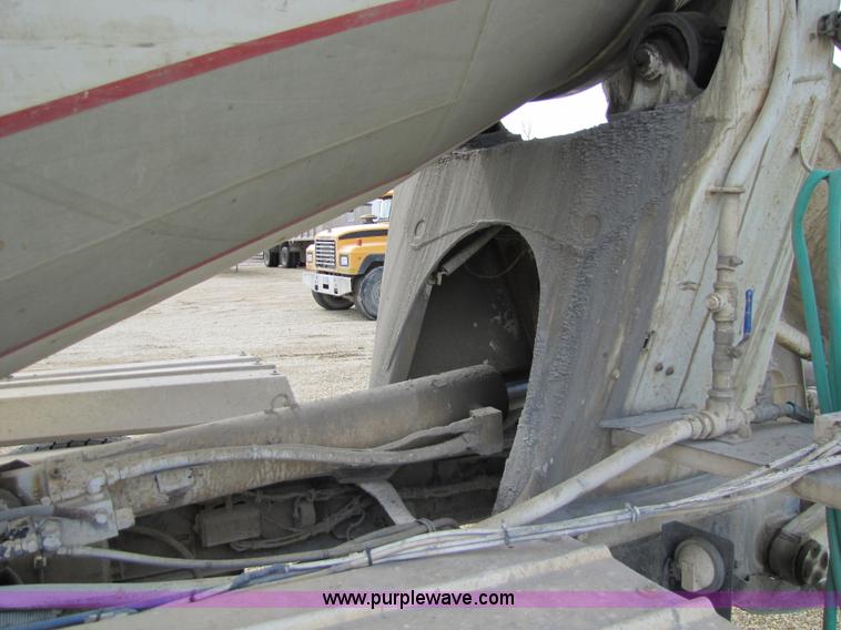 image for item 5171 1993 Ford LT8000 cement mixer truck