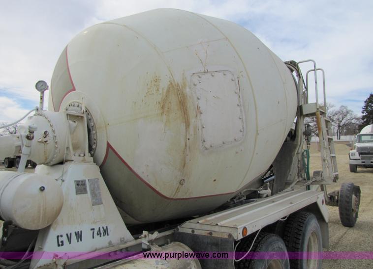 image for item 5171 1993 Ford LT8000 cement mixer truck