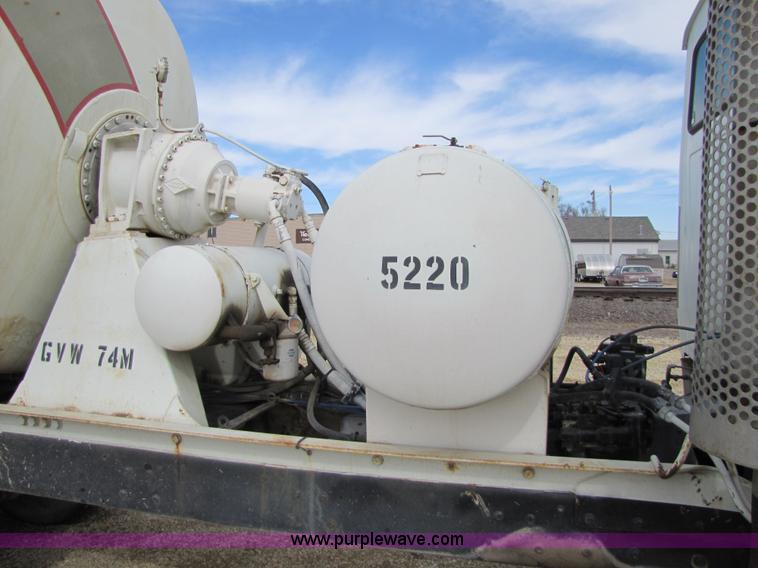 image for item 5171 1993 Ford LT8000 cement mixer truck