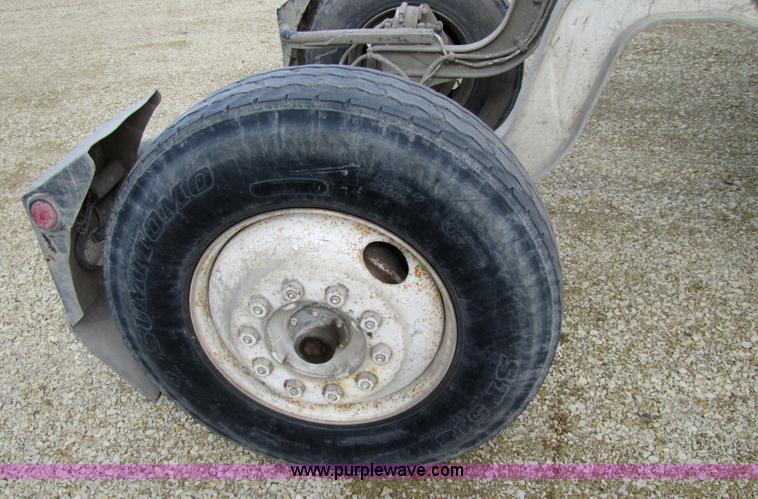 image for item 5171 1993 Ford LT8000 cement mixer truck