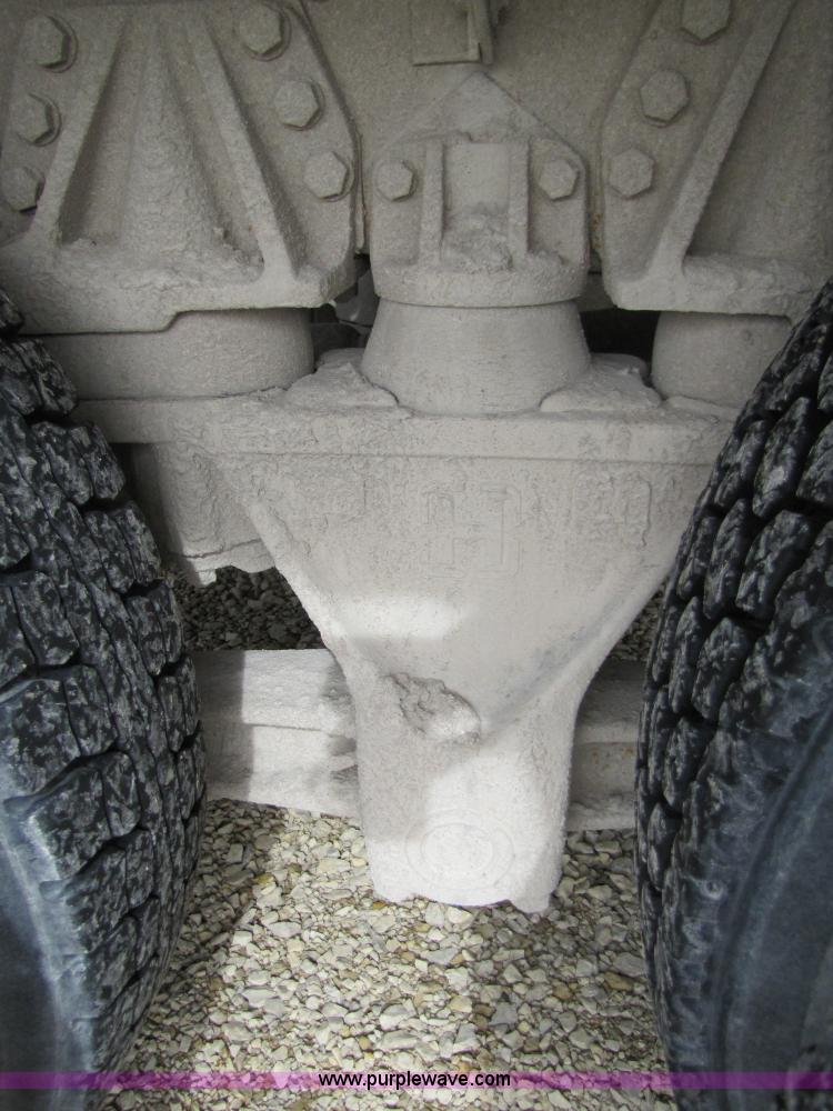 image for item 5171 1993 Ford LT8000 cement mixer truck