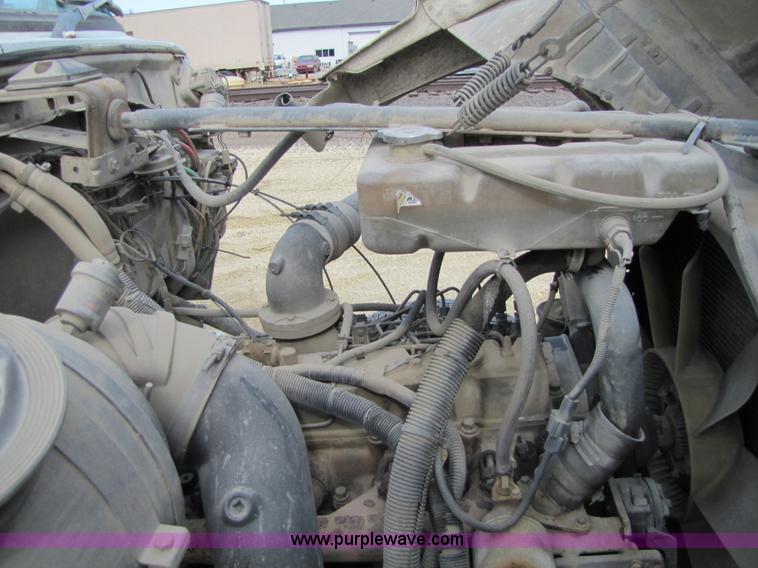 image for item 5171 1993 Ford LT8000 cement mixer truck