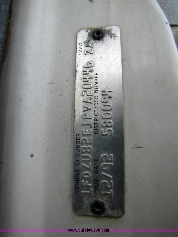 image for item 5171 1993 Ford LT8000 cement mixer truck