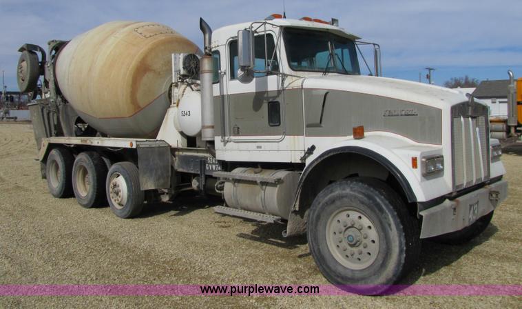image for item 5172 1995 Kenworth W900B cement mixer truck