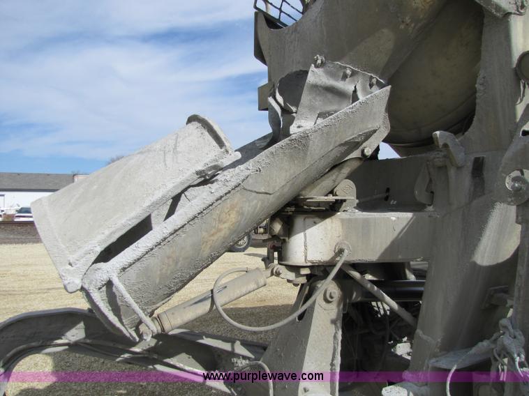 image for item 5172 1995 Kenworth W900B cement mixer truck