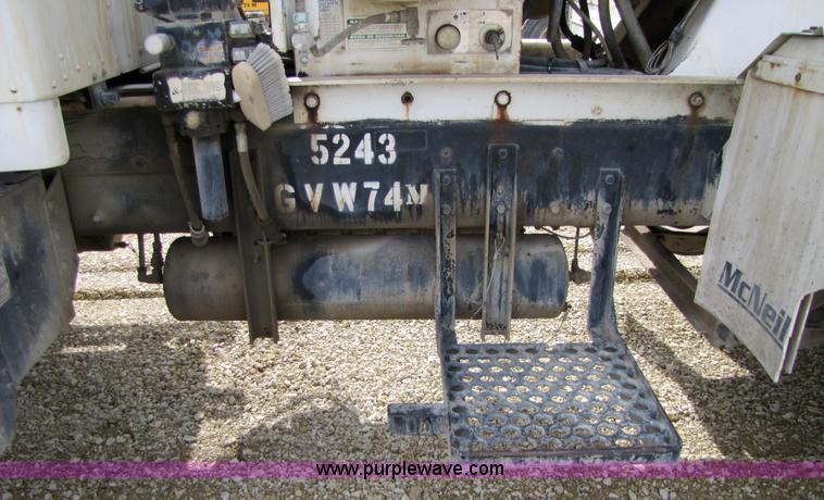 image for item 5172 1995 Kenworth W900B cement mixer truck