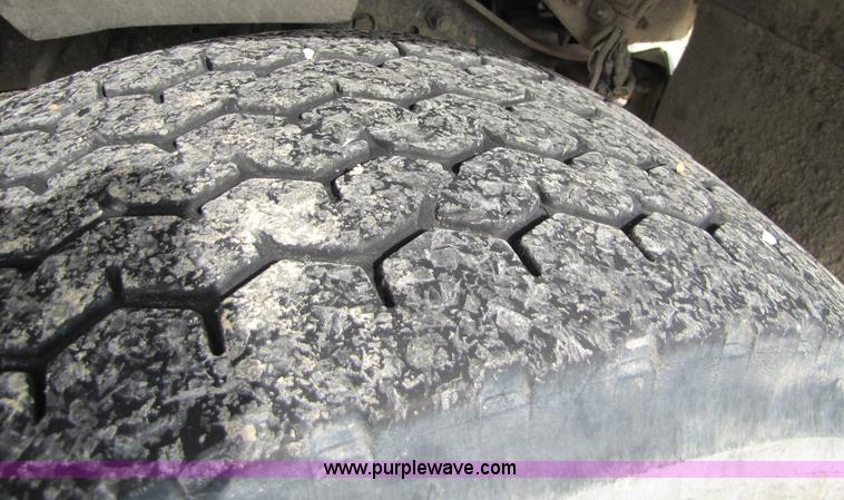 image for item 5172 1995 Kenworth W900B cement mixer truck