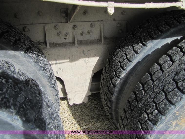 image for item 5172 1995 Kenworth W900B cement mixer truck