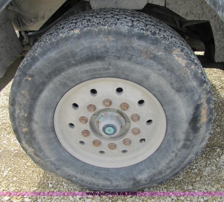 image for item 5172 1995 Kenworth W900B cement mixer truck