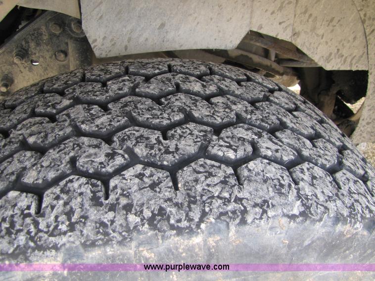 image for item 5172 1995 Kenworth W900B cement mixer truck