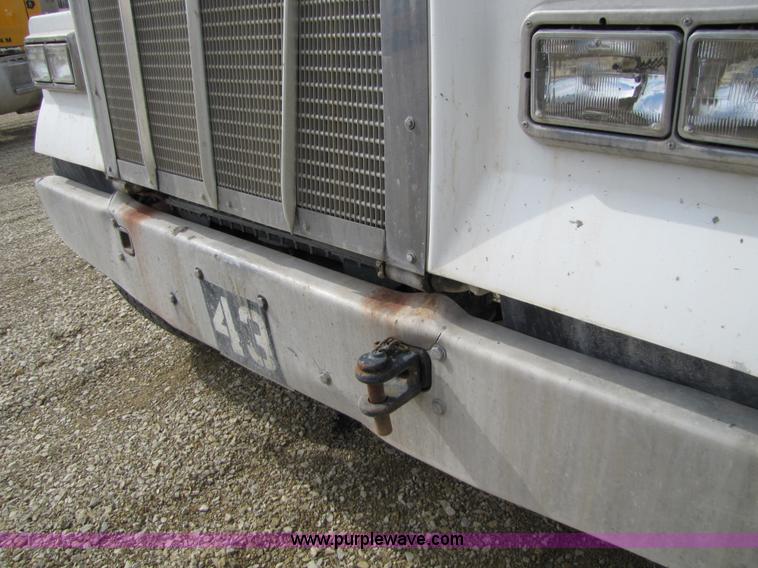 image for item 5172 1995 Kenworth W900B cement mixer truck