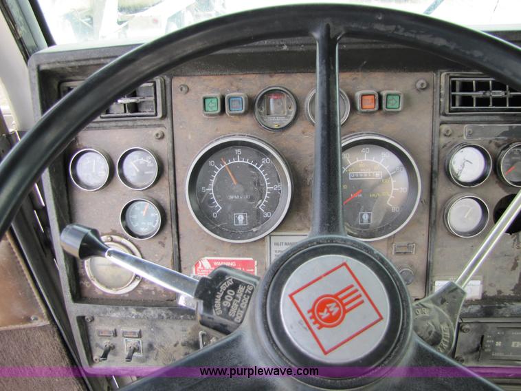 image for item 5172 1995 Kenworth W900B cement mixer truck