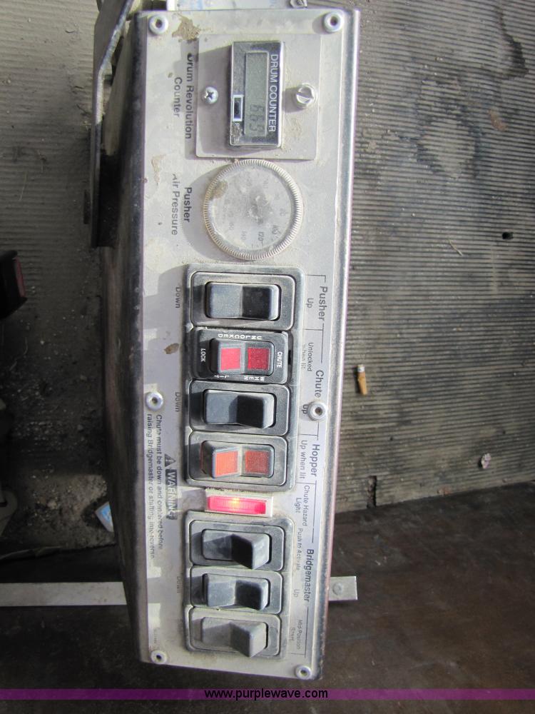 image for item 5172 1995 Kenworth W900B cement mixer truck