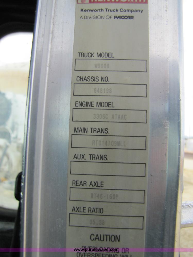 image for item 5172 1995 Kenworth W900B cement mixer truck