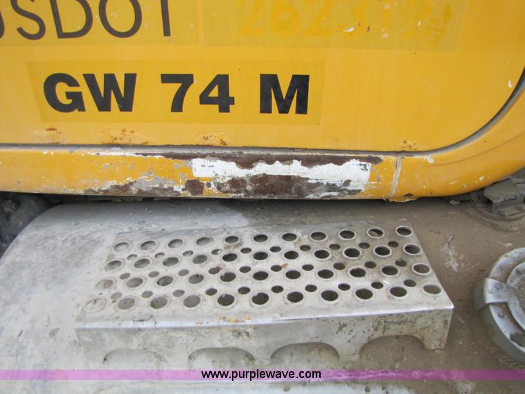 image for item 5174 1994 Mack RD690S cab and chassis