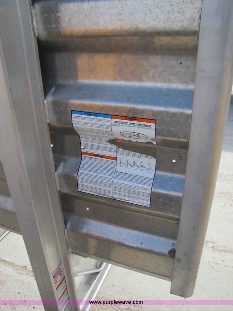image for item 5175 Merritt aluminum headache rack