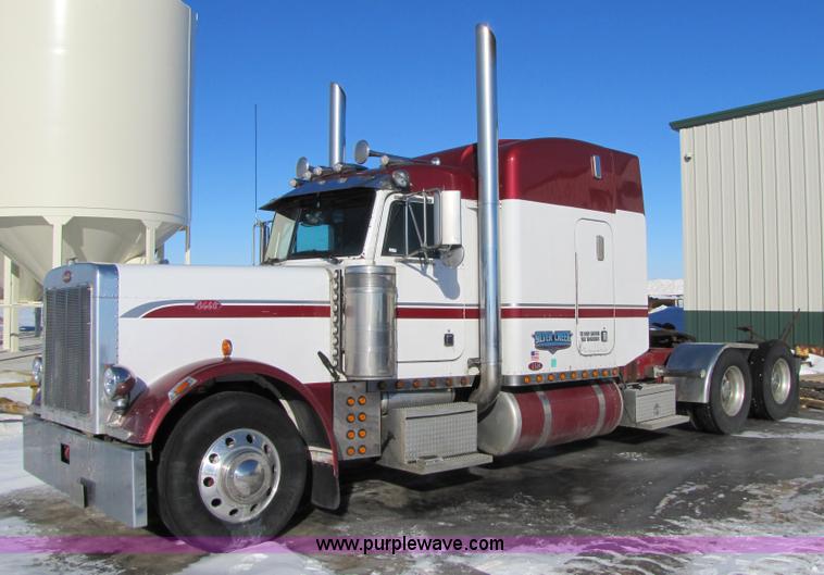 image for item 5307 2000 Peterbilt 379 semi truck