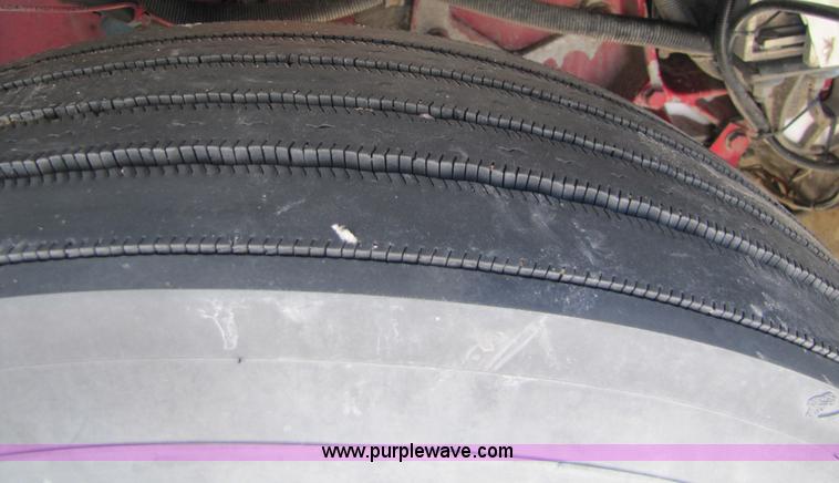 image for item 5307 2000 Peterbilt 379 semi truck