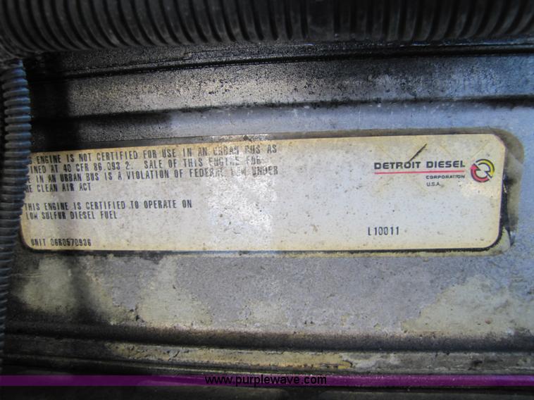 image for item 5307 2000 Peterbilt 379 semi truck