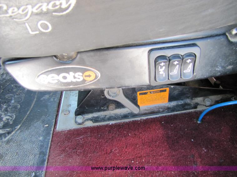 image for item 5307 2000 Peterbilt 379 semi truck