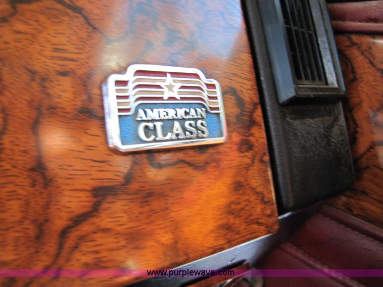 image for item 5307 2000 Peterbilt 379 semi truck