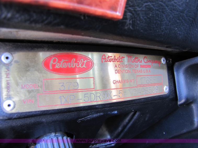 image for item 5307 2000 Peterbilt 379 semi truck