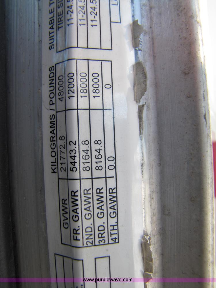 image for item 5307 2000 Peterbilt 379 semi truck