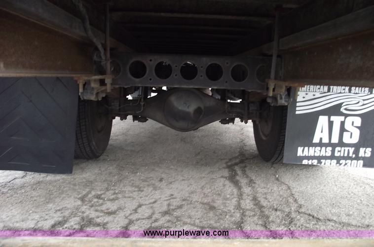 image for item 5450 2000 Isuzu NPR box truck