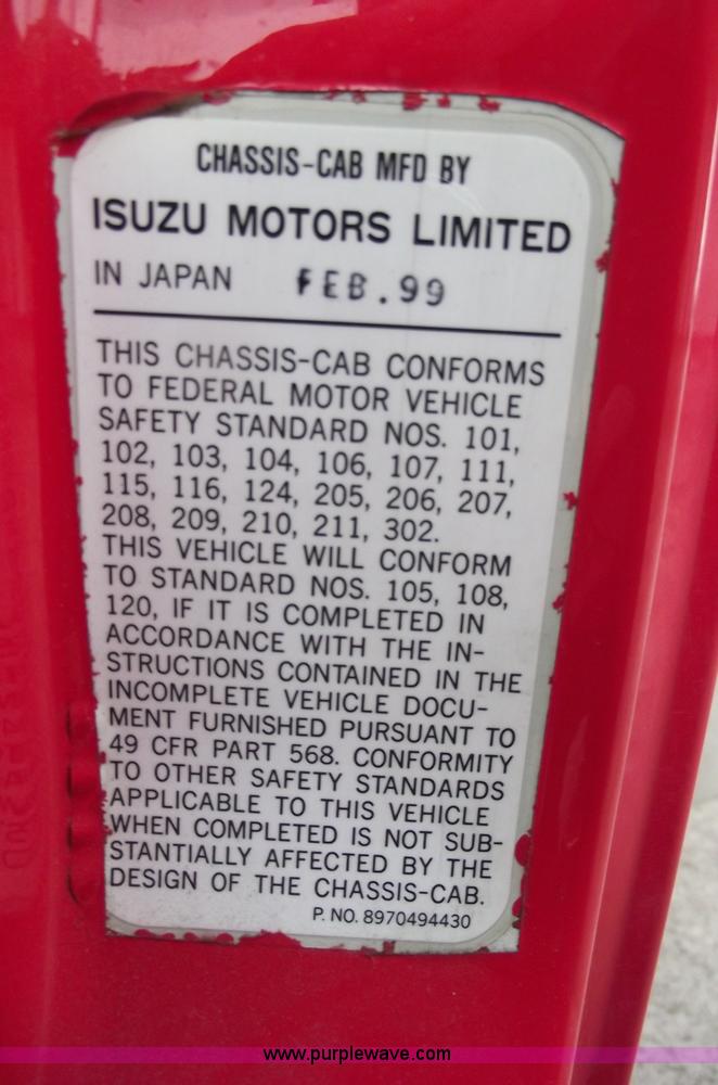 image for item 5450 2000 Isuzu NPR box truck