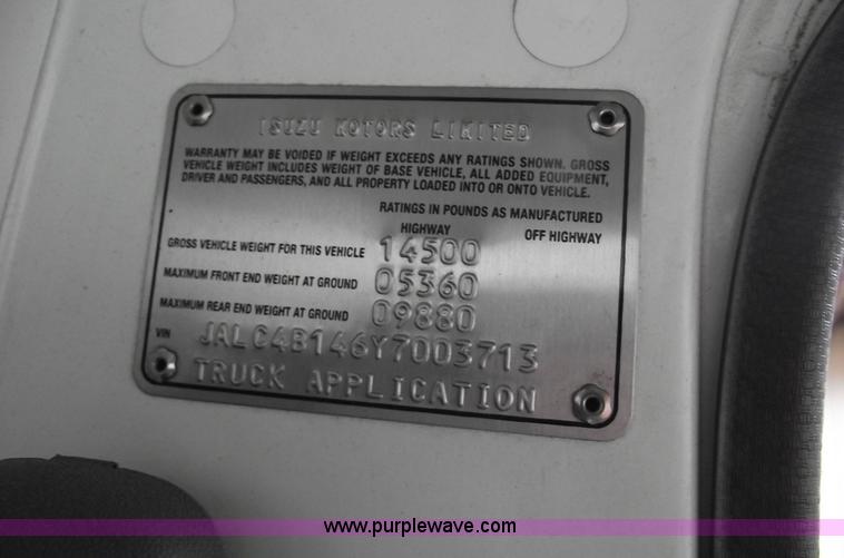 image for item 5450 2000 Isuzu NPR box truck